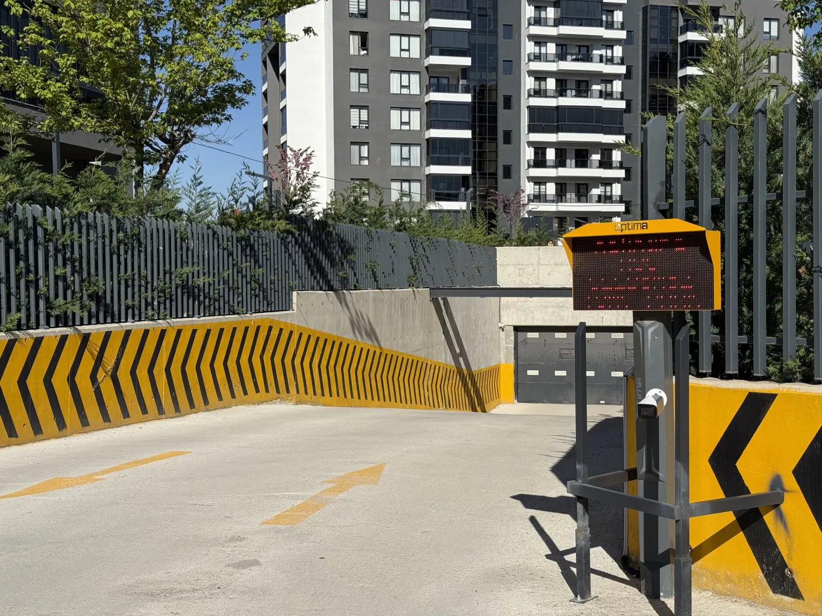 Tunçpark plaka tanıma sistemi otomatik bariyer detay görüntüsü